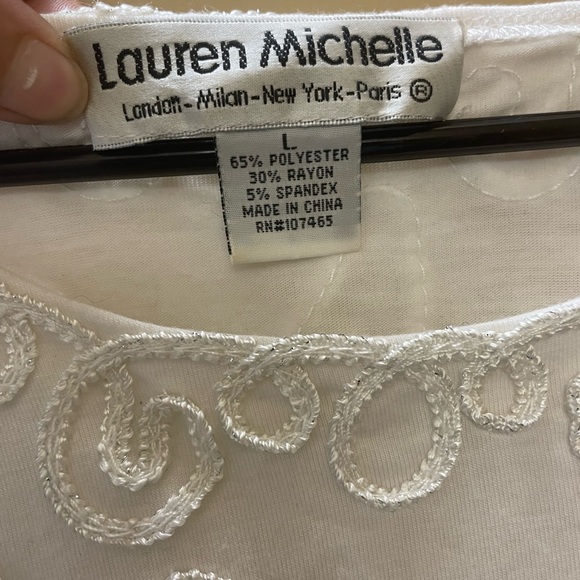 Lauren Michele EUC short sleeve white top - Picture 2 of 4